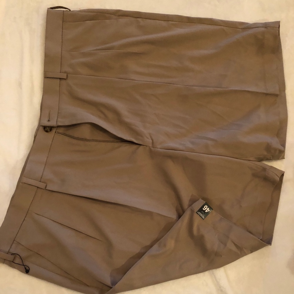 Roundtree and York pleated dress shorts.